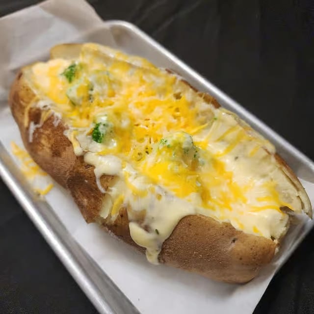 Broccoli & Cheese Spud.